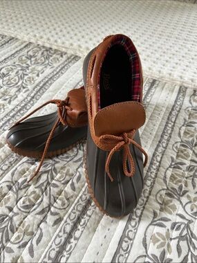 Bass Men’s Brown and Dark Brown Two-Tone Boat/Duck Shoes